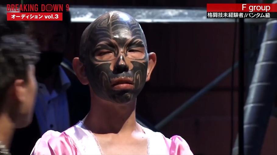 《breakingdown》：街头女斗士在拳击台上如何闯荡