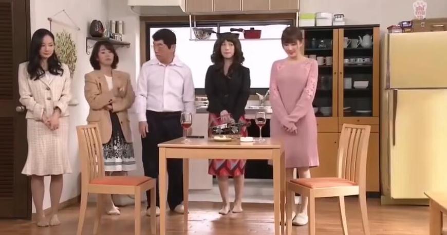 沉浸在《志村大爆笑》门中，享受放松纾压的疗愈力量